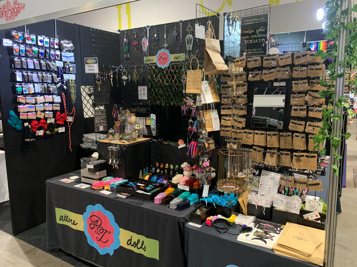 Home decor range and custom work table