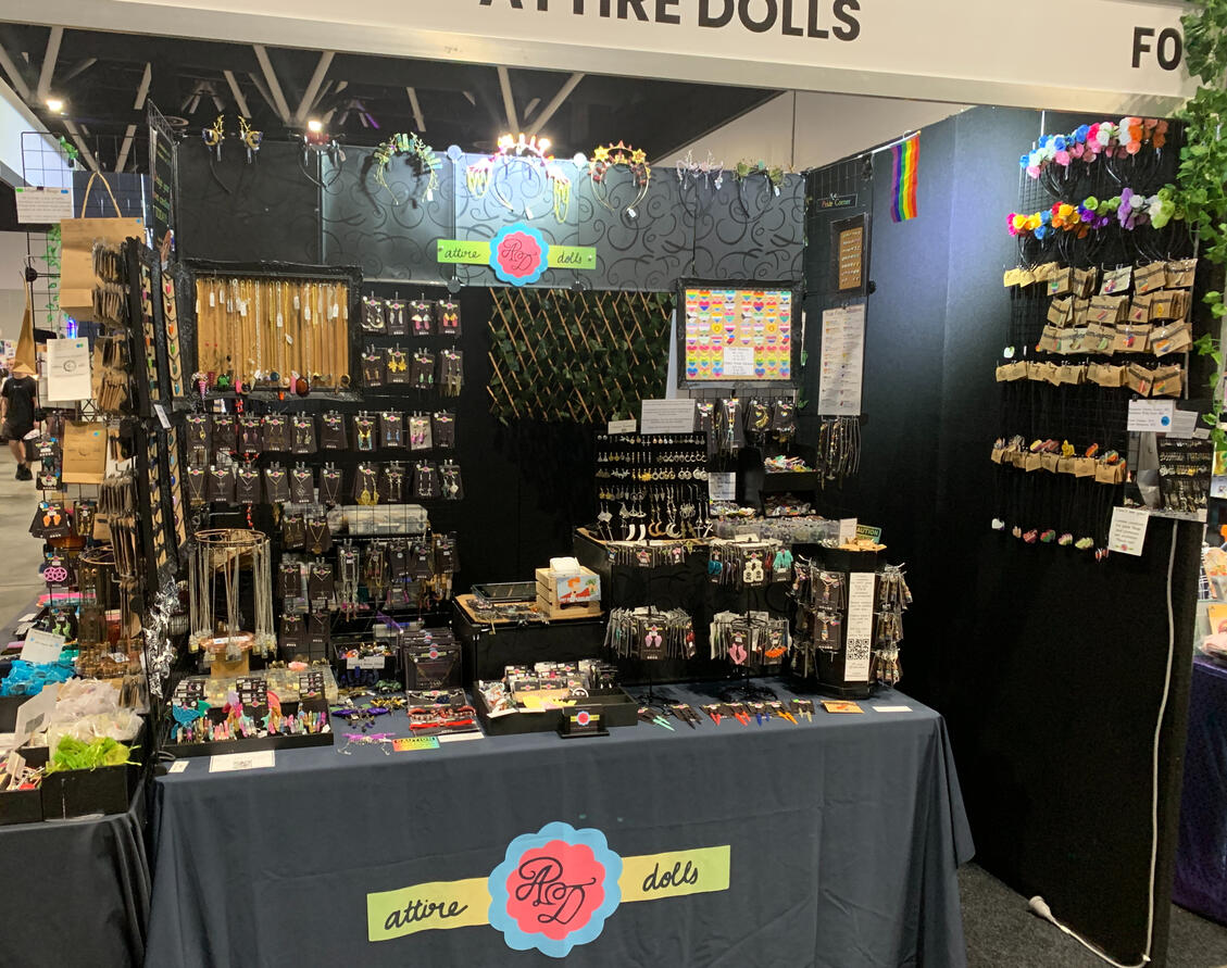 Jewellery and accessories table